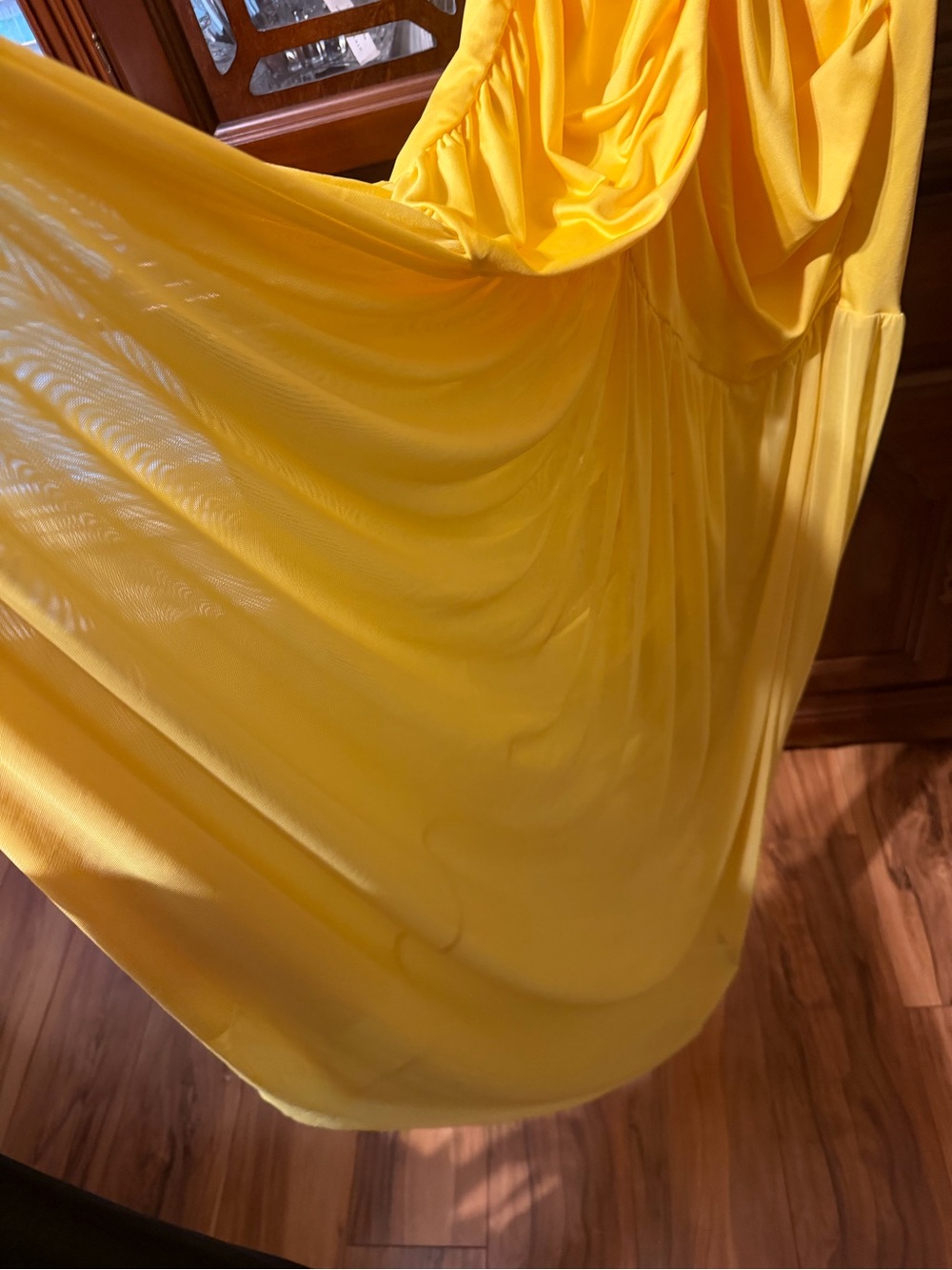 Shein Women’s Yellow Flowy Halter Top Dress With Ruched Hips and Sheer Bottom - Picture 5 of 5